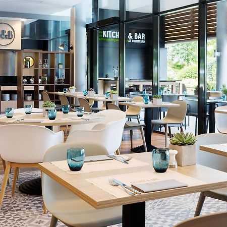 Отель Courtyard By Marriott Toulouse Airport Экстерьер фото